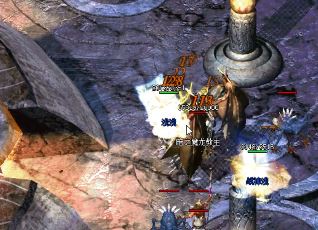 传奇中玩家组团作战的魅力：并肩协作，热血四方